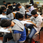 Senado vota ampliação histórica do ensino de línguas no Novo Ensino Médio: inglês e espanhol obrigatórios e novas línguas permitidas em escolas fronteiriças